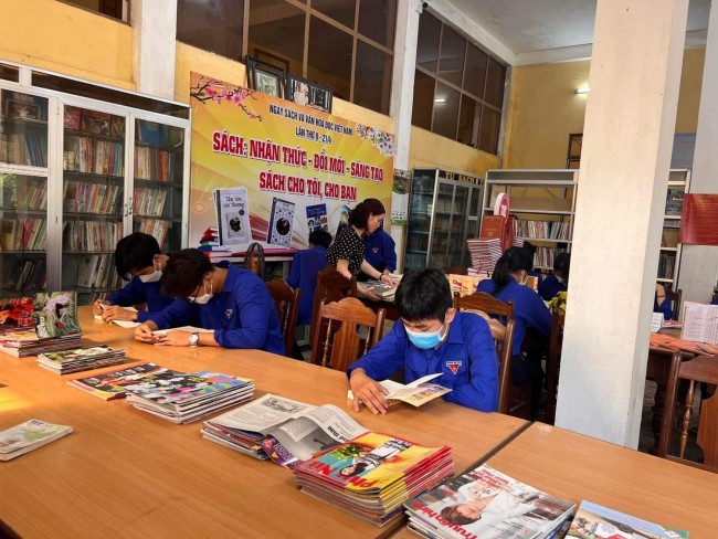Huyện đoàn tổ chức “ Hành trình về thư viện” huyện Thăng Bình.