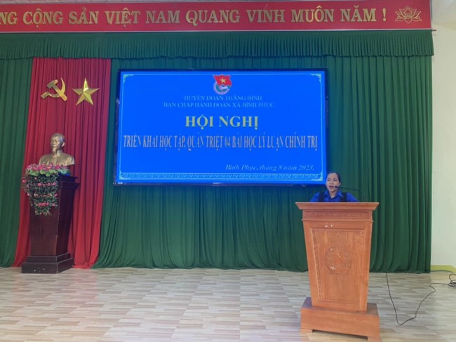 Đoàn thanh niên xã Bình Phục tổ chức Hội nghị học tập, quán triệt 4 bài lý luận chính trị.