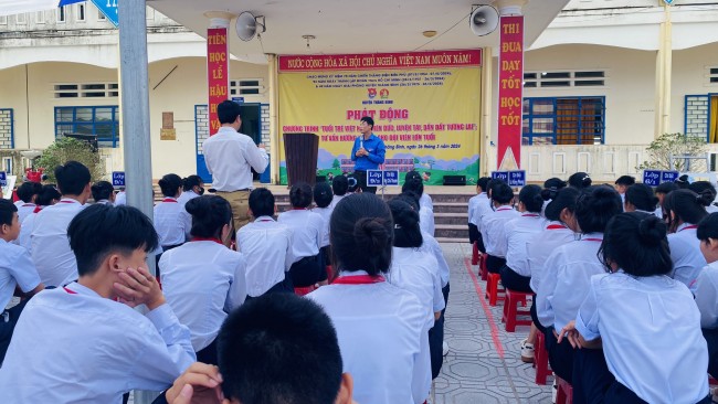 Hội đồng đội huyện Thăng Bình triển khai chương trình "Tuổi trẻ Việt Nam - Rèn đức luyện tài, dẫn dắt tương lai" và tư vấn hướng nghiệp cho đội viên lớn tuổi