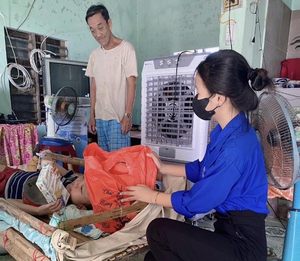 Bình Giang: Hưởng ứng các hoạt động tình nguyện “Vì đàn em thân yêu”, tháng hành động vì trẻ em năm 2024.