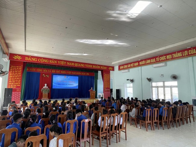 Tuổi trẻ xã Bình Đào tổ chức sinh hoạt hè