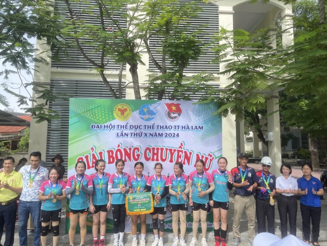 Đoàn thị trấn Hà Lam phối hợp tổ chức giải bóng chuyền nữ năm 2024
