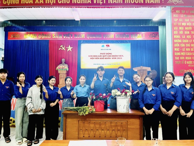 Bình Minh: Phát động bán hoa gây quỹ hỗ trợ đoàn viên, hội viên có hàn cảnh khó khăn nhân kỷ niệm 68 năm Ngày truyền thống Hội  LHTN Việt Nam (15/10/1956 - 15/10/2024)