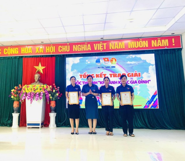 Huyện đoàn Thăng Bình tổ chức diễn đàn trực tuyến chia sẽ thông điệp cuộc sống và hình ảnh giữa các gia đình trẻ nhân ngày gia đình việt nam 28.6