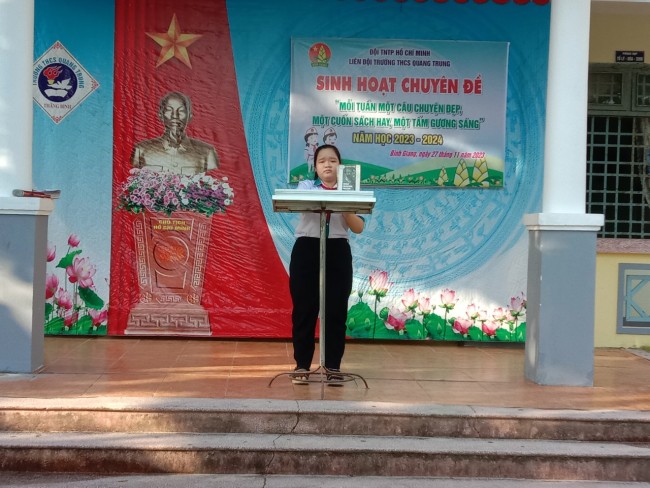 Liên đội Trường THCS Quang Trung tổ chức sinh hoạt chuyên đề "Mỗi tuần một câu chuyện đẹp, một cuốn sách hay, một tấm gương sáng"