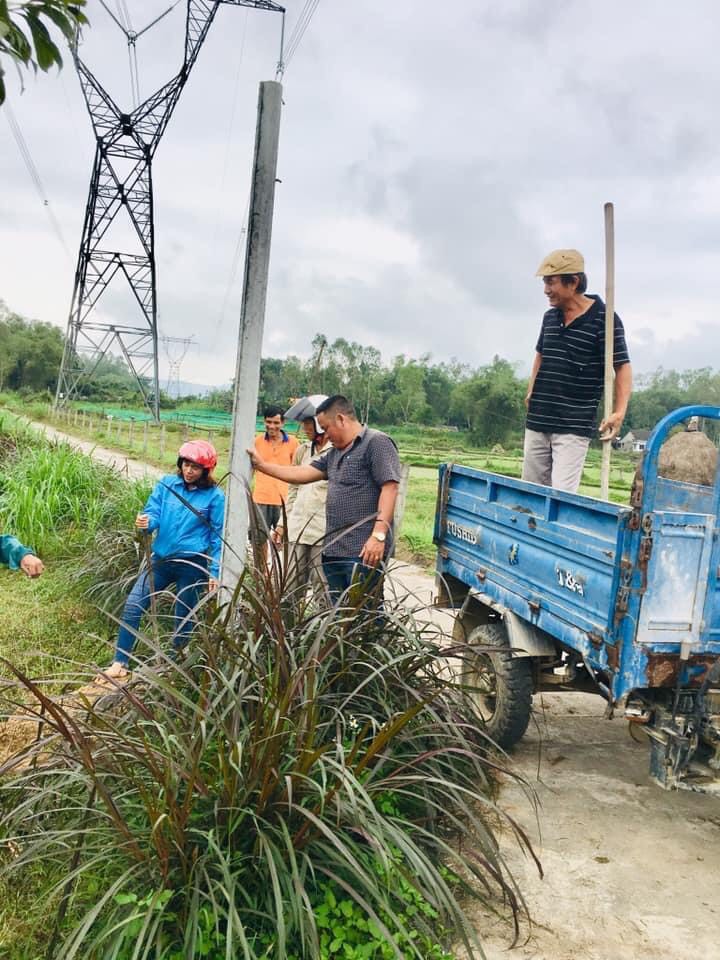Đoàn xã Bình Định Nam làm công trình thanh niên chung tay xây dựng Khu dân cư nông thôn mới kiểu mẫu Châu Xuân