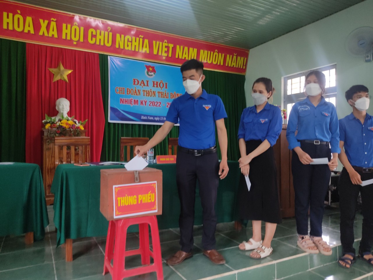 Chi Đoàn thôn Thái Đông xã Bình Nam tiến hành đại hội chi đoàn nhiệm kỳ 2022 -2023