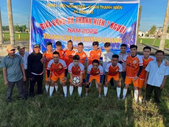 Đoàn thanh niên xã Bình Tú phối hợp tổ chức giải bóng đá nam năm 2022