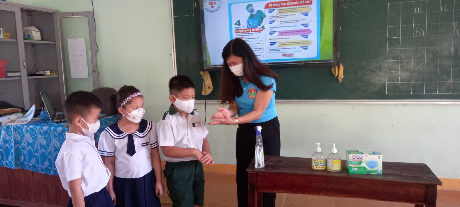 Liên đội Trường TH&THCS Nguyễn Duy Hiệu đẩy mạnh công tác phòng chống dịch CôVid 19 trước diễn biến phức tạp hiện nay