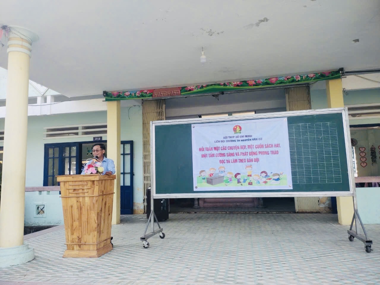 mỗi tuần 2