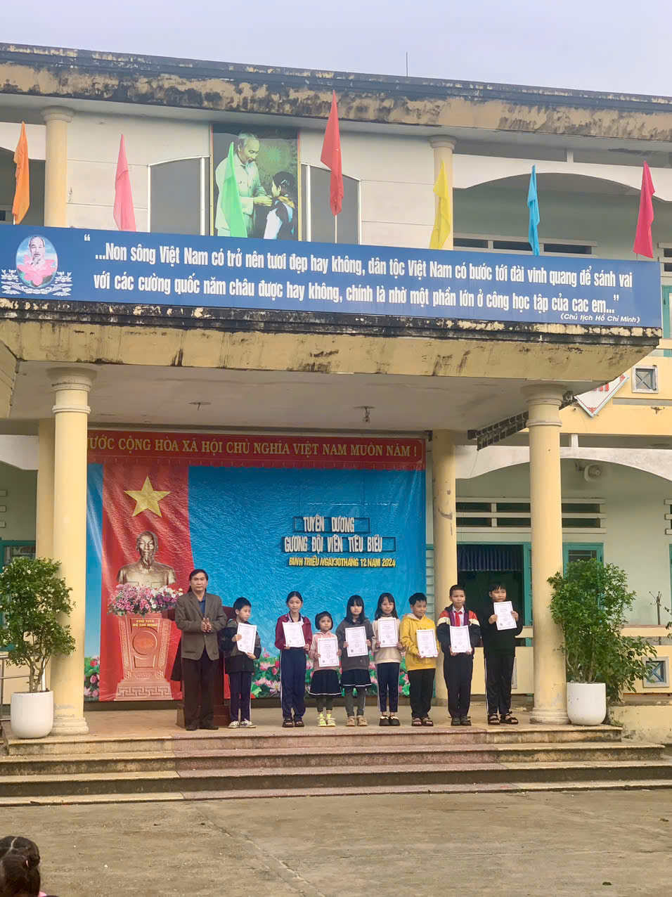 gương đội viên tiêu biểu
