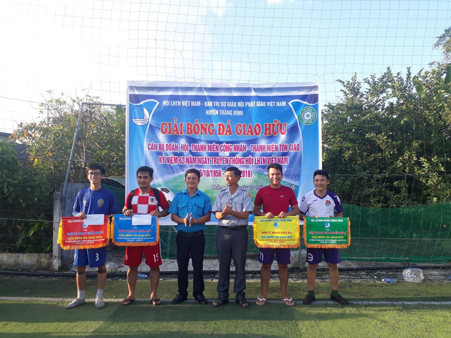 bong da tn ton giao tn cong nhan 2