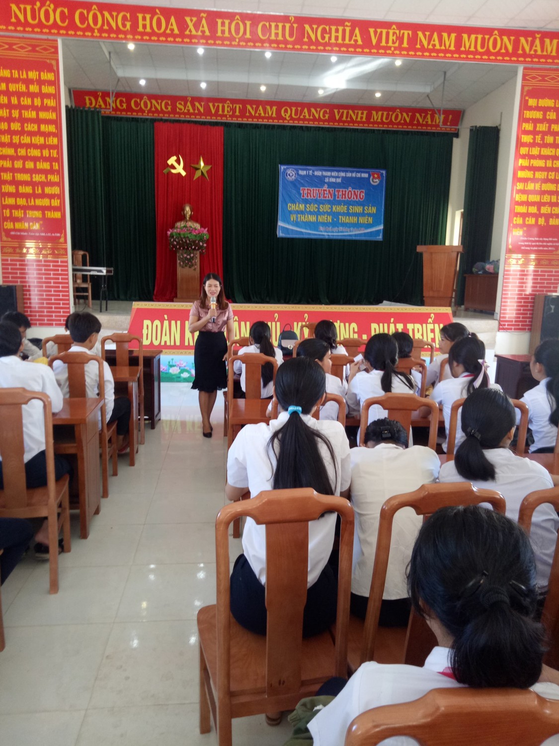 Tổ chức tư vấn sức khỏe sinh sản vị thành niên - thanh niên,  tuyên truyền luật bình đẳng giới, luật trẻ em