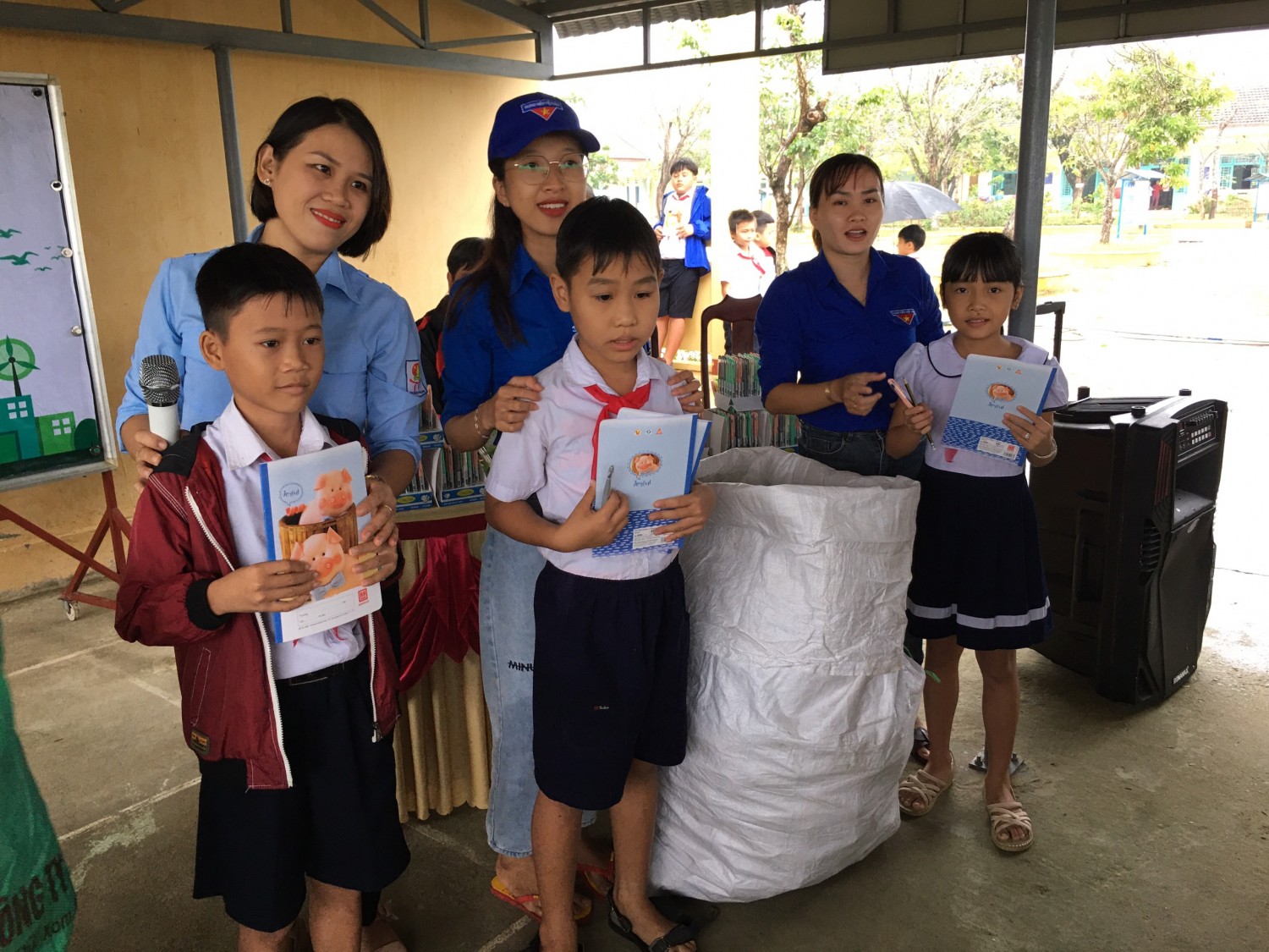 chong rac thai nhua 5 11 2