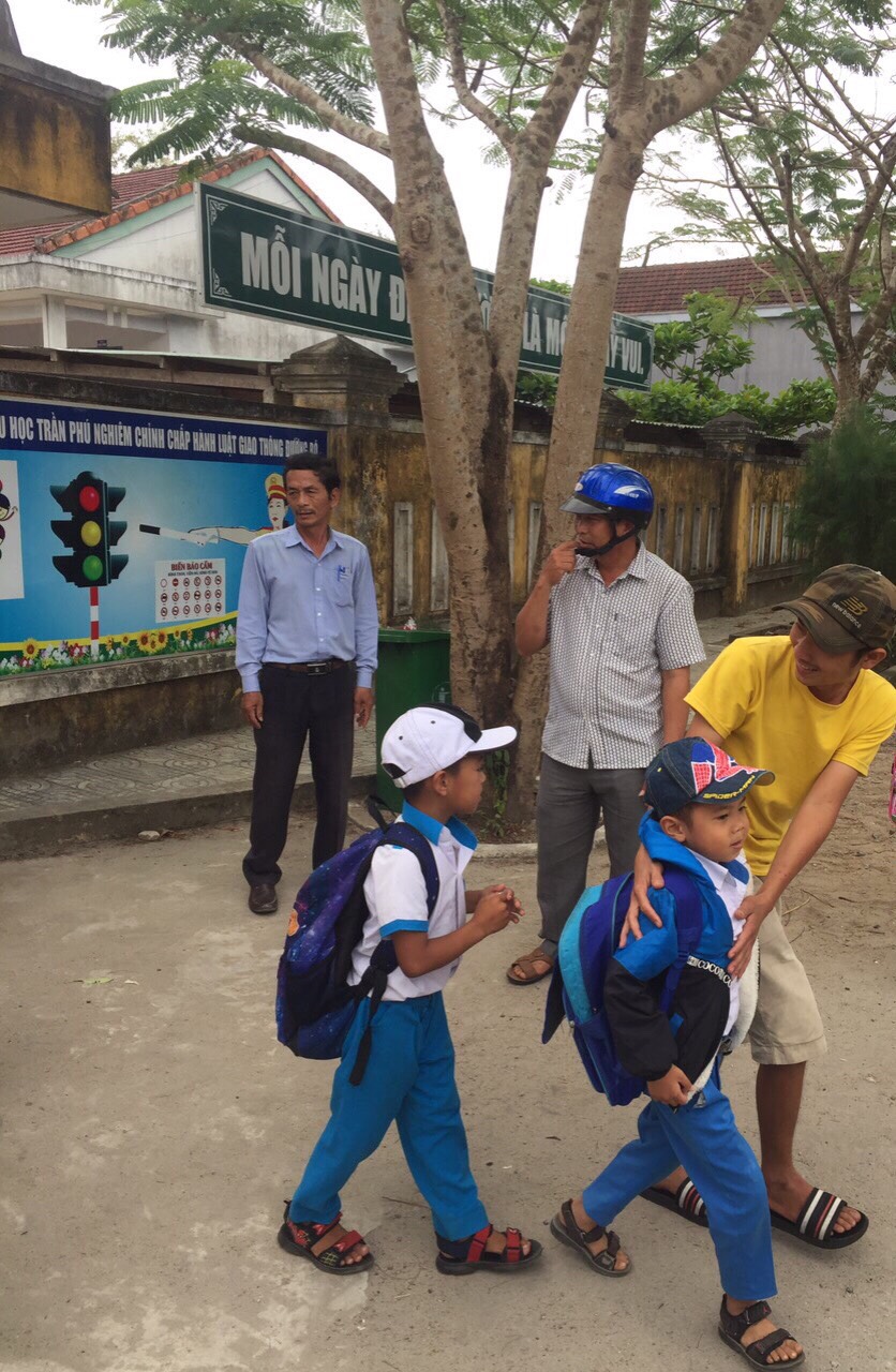 cong truong atgt 11