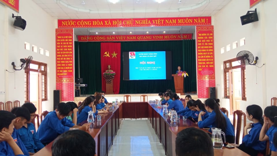 Quang cảnh buổi phát động