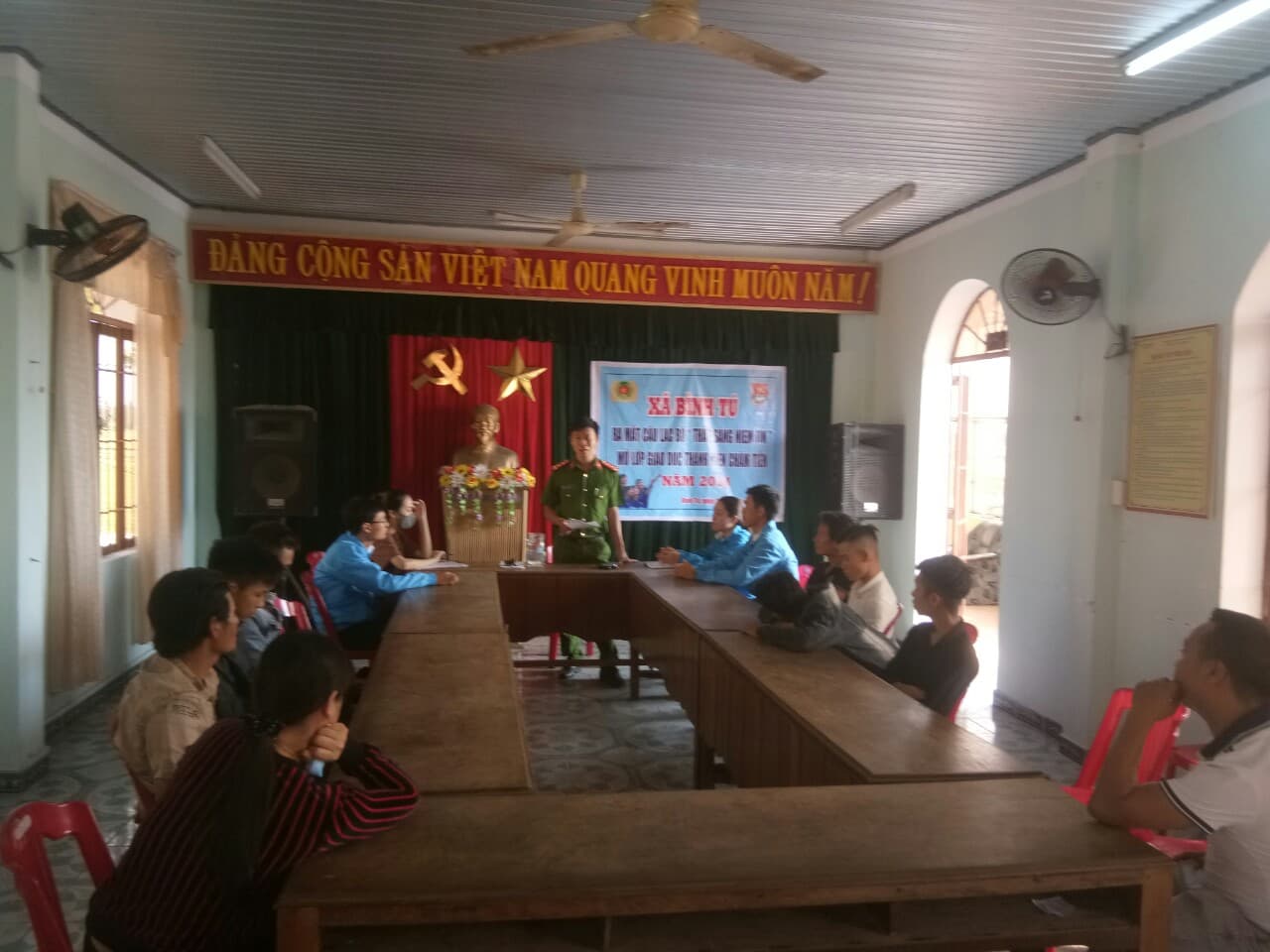 Quang cảnh buổi sinh hoạt