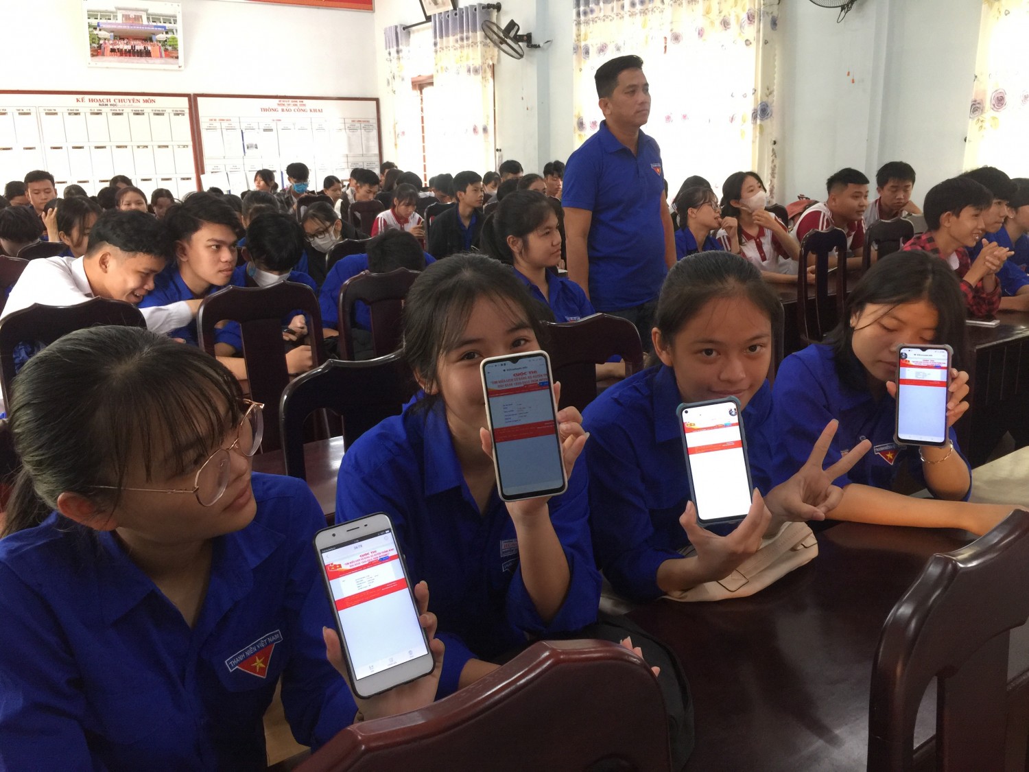 truc tuyen dot 1