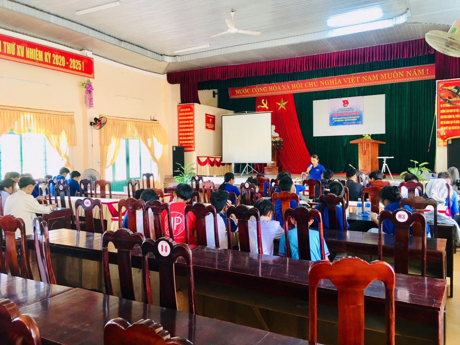 Quang cảnh buổi phát động