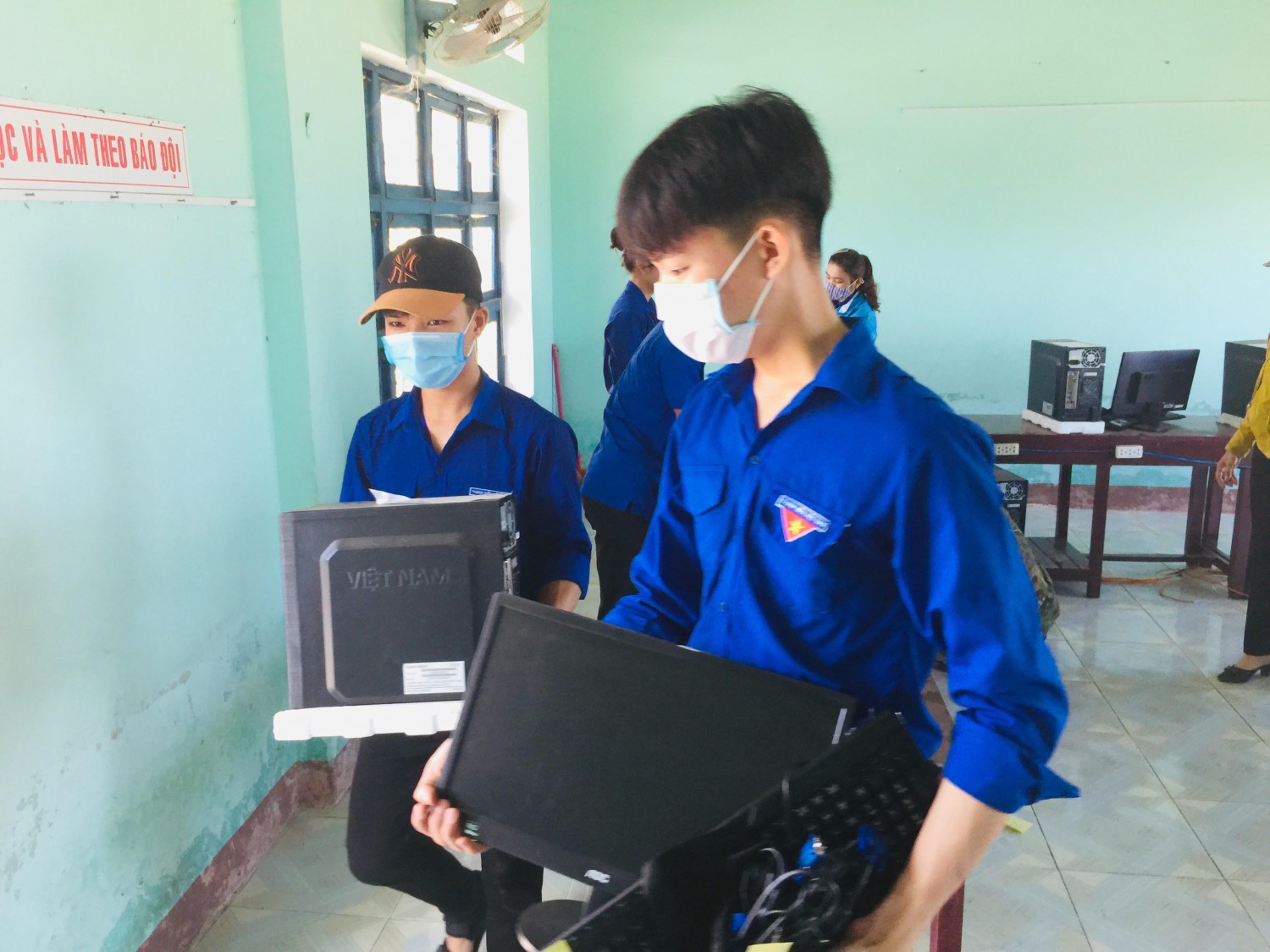 chu nhat xanh t5 1