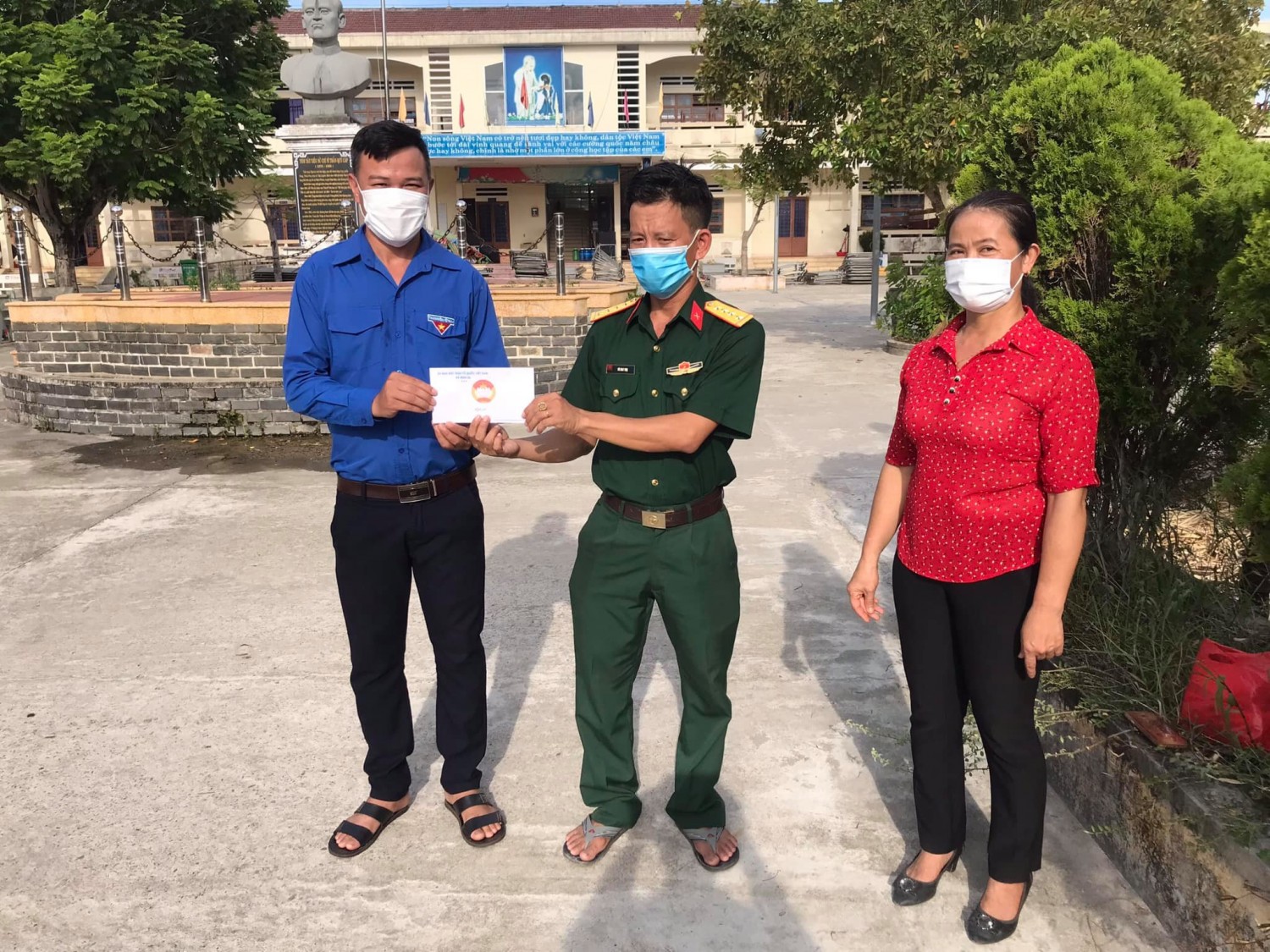 tham khu cach ly