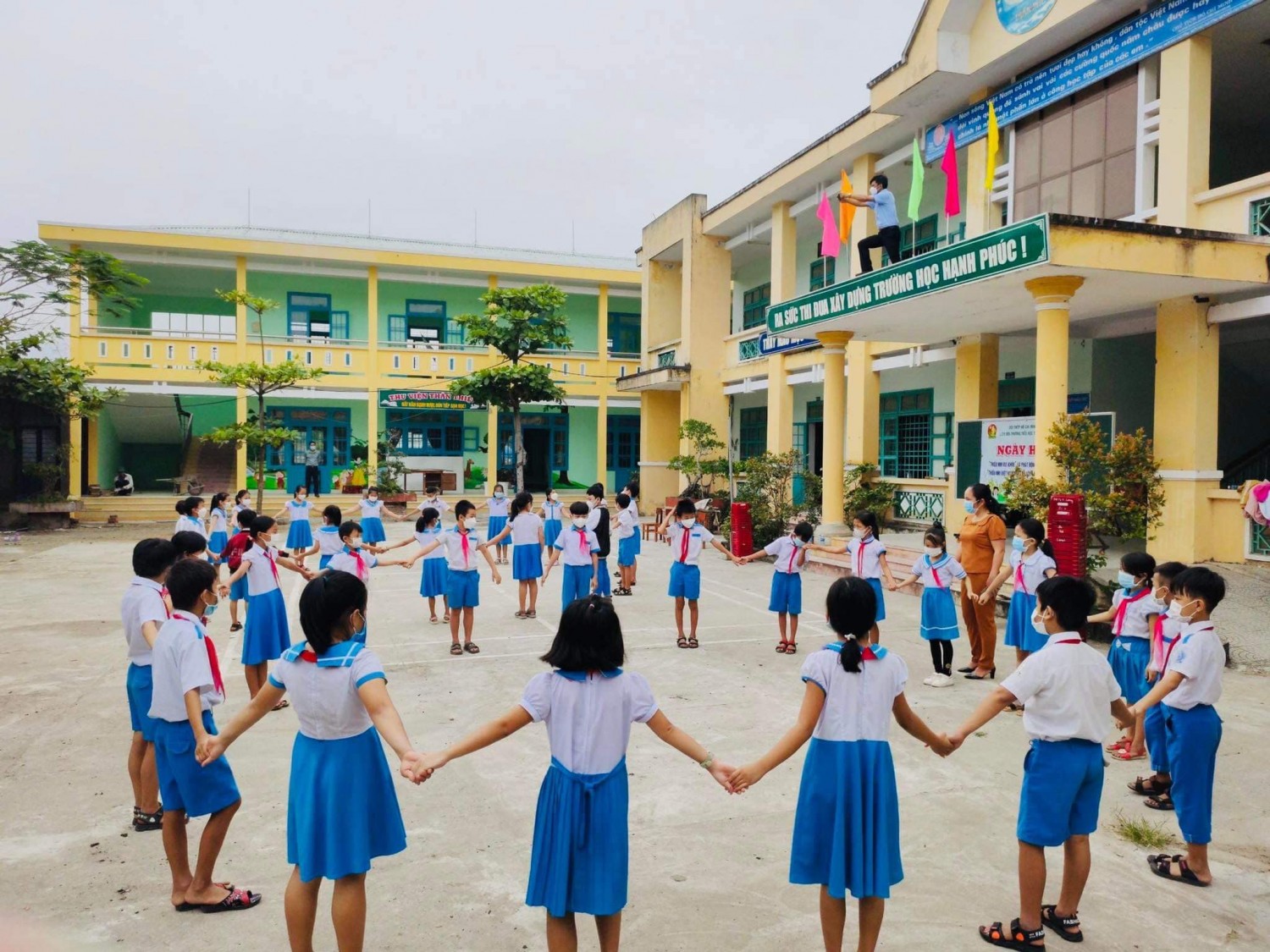 ngay hoi tran phu 3