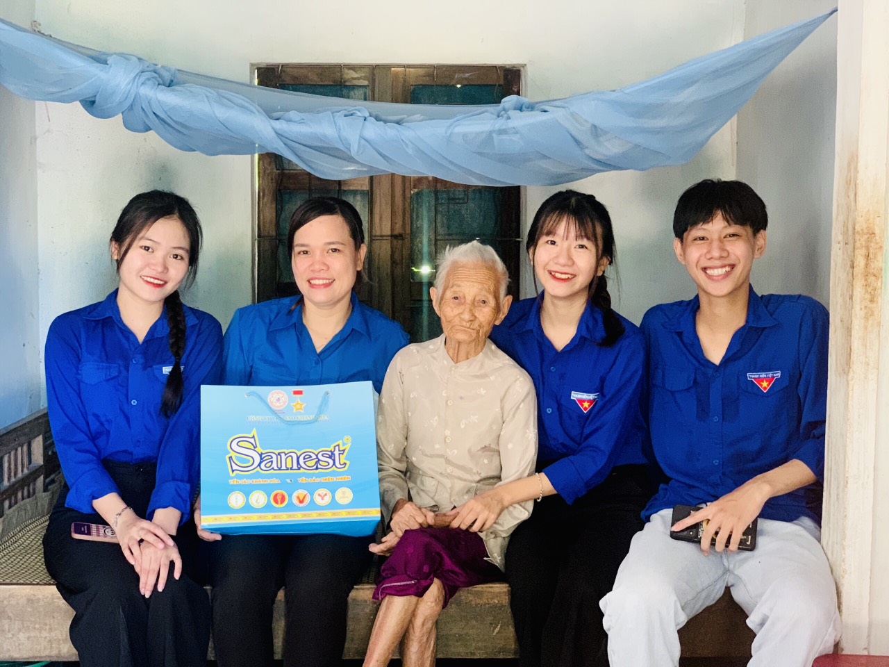 Tuổi trẻ Bình Lãnh với hoạt động "uống nước nhớ nguồn" nhân kỷ niệm 75 năm ngày Thương binh - Liệt sĩ (27/7/1947 - 27/7/2022)