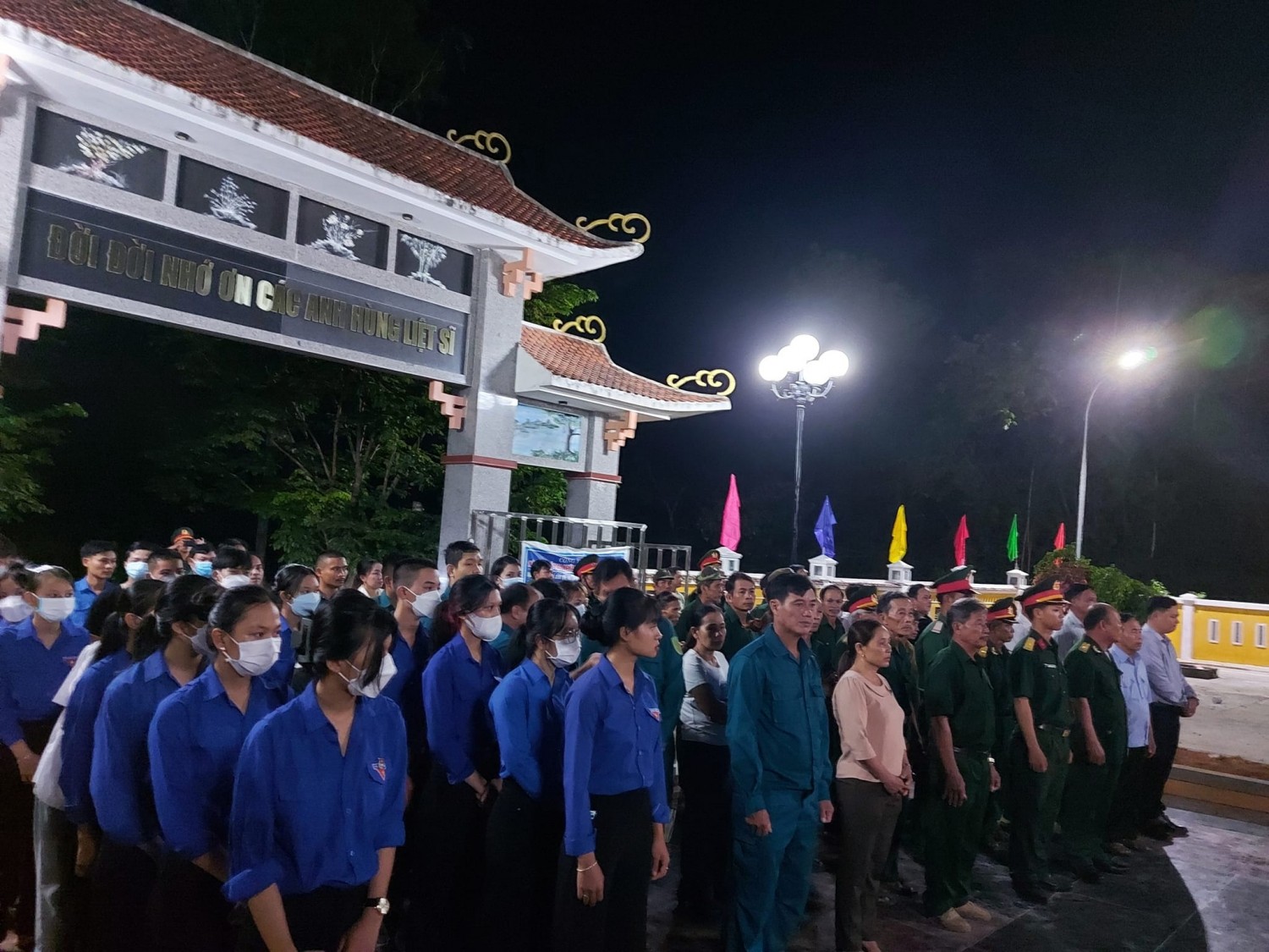 Đoàn xã Bình Quế tổ chức hoạt động kỷ niệm 75 năm ngày Thương binh liệt sĩ