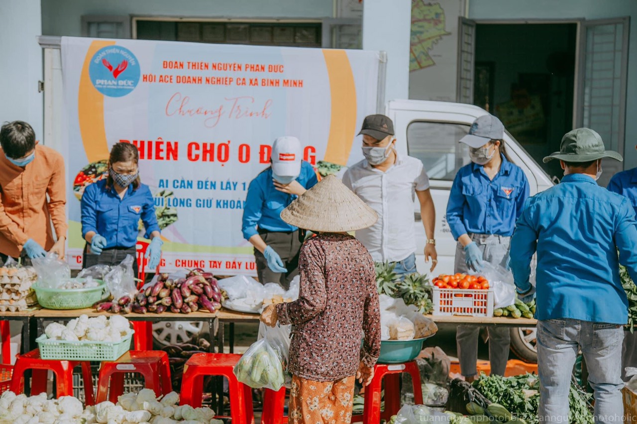 Tuổi trẻ Thăng Bình đồng hành san sẻ yêu thương vượt qua đại dịch